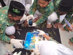 Ciptakan AR Book & Maket Ilmiah, Tim PKM-PM UNNES Gelar Edukasi Bencana untuk Siswa SD