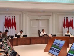 Pimpin Rapat Terbatas RAPBN 2025, Presiden Jokowi : Waspadai Risiko Ekonomi Global