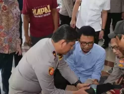 Momen HUT Humas Polri ke-73, PMJ Salurkan Bantuan Kaki Palsu untuk Masyarakat yang Membutuhkan